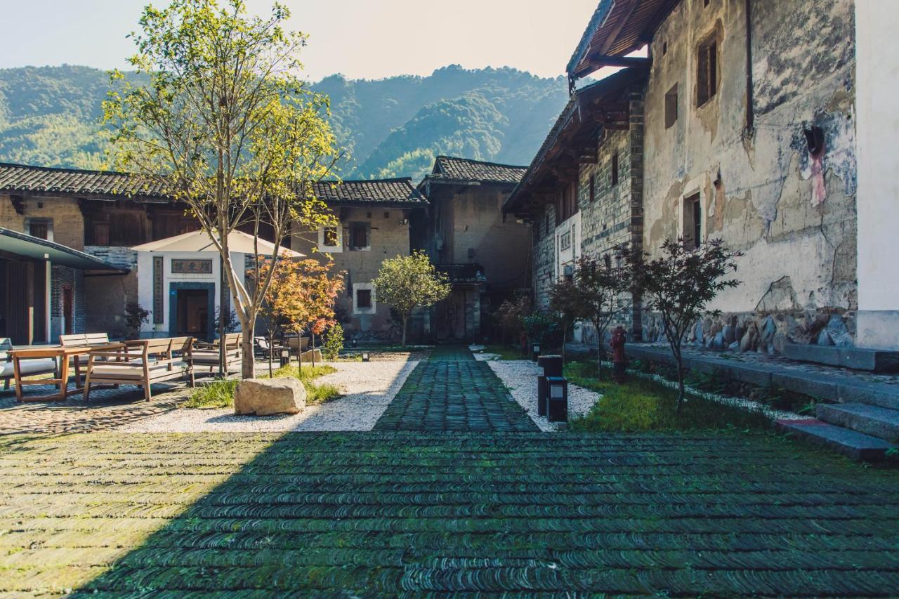 Готель Tsingpu Tulou Retreat Zhangzhou Екстер'єр фото