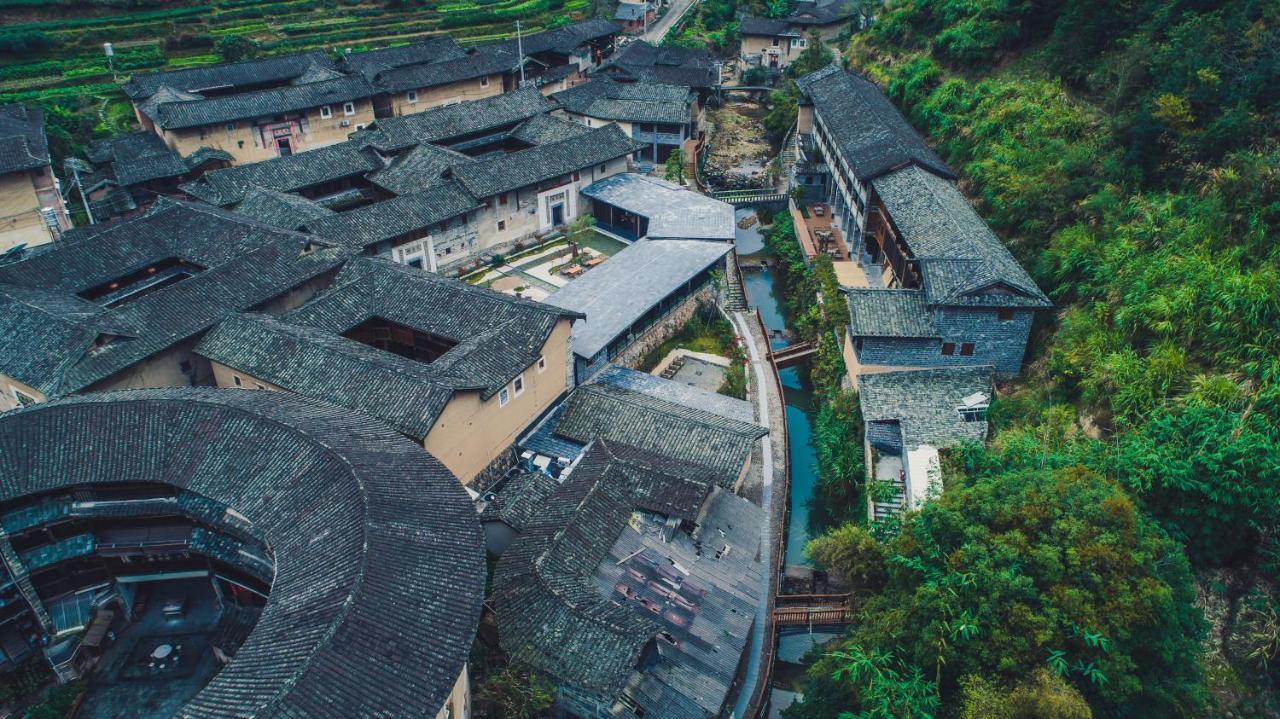 Готель Tsingpu Tulou Retreat Zhangzhou Екстер'єр фото